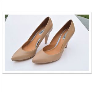 Cynthia Rowley Aspen Pumps